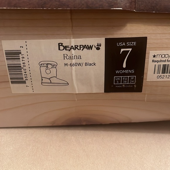 Bearpaw Sweater Boots with Pom Pom Ties, Size 7 - Picture 7 of 7